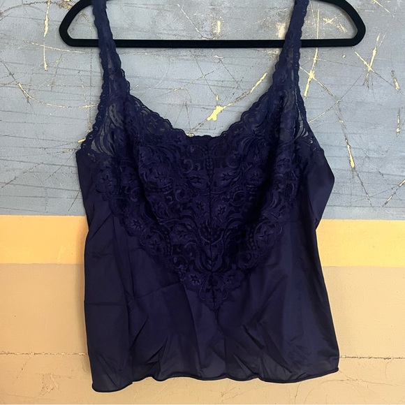 Vintage Vanity Fair cami lingerie - Picture 4 of 5